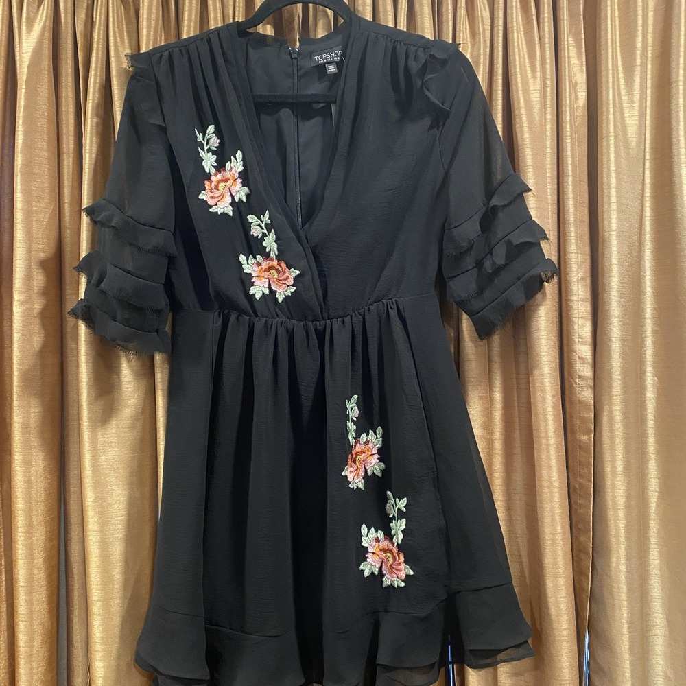 Topshop Women's dress Size US 6 Black Floral‎ Embroidered Ruffle Sleeve NWT